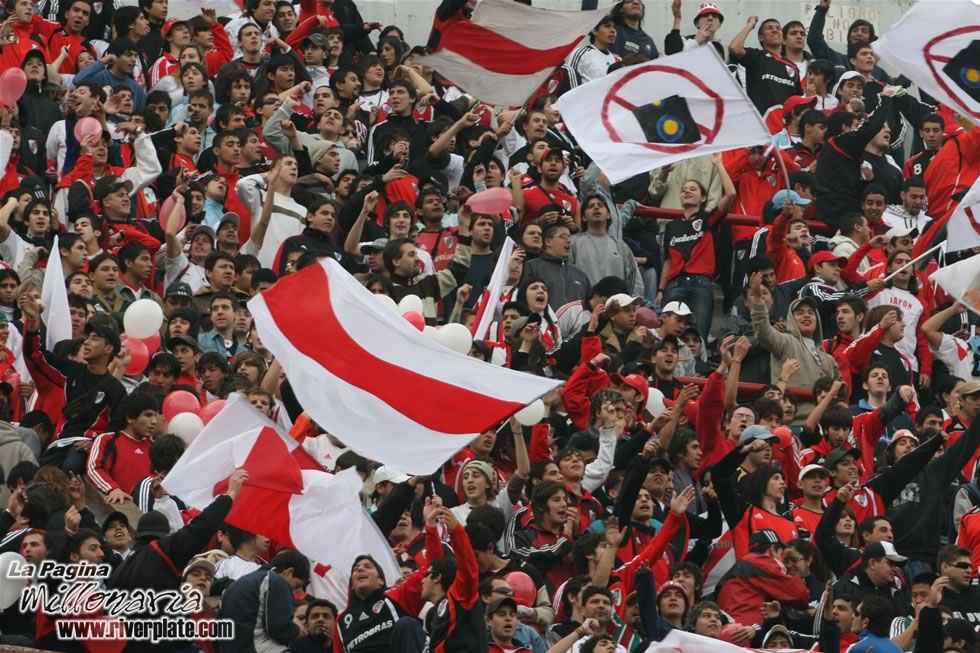 River Plate vs Olimpo (CL 2008) 17